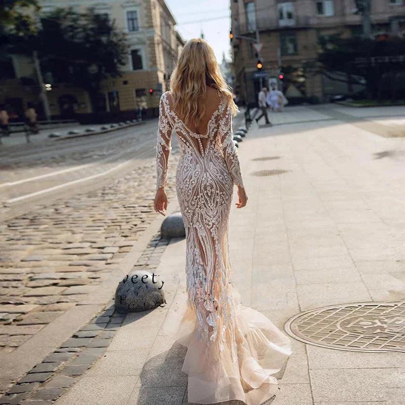 2-in-1 Princess Wedding Dress – Detachable Train, Vintage Full Sleeves & Beaded Embroidery, Custom Made