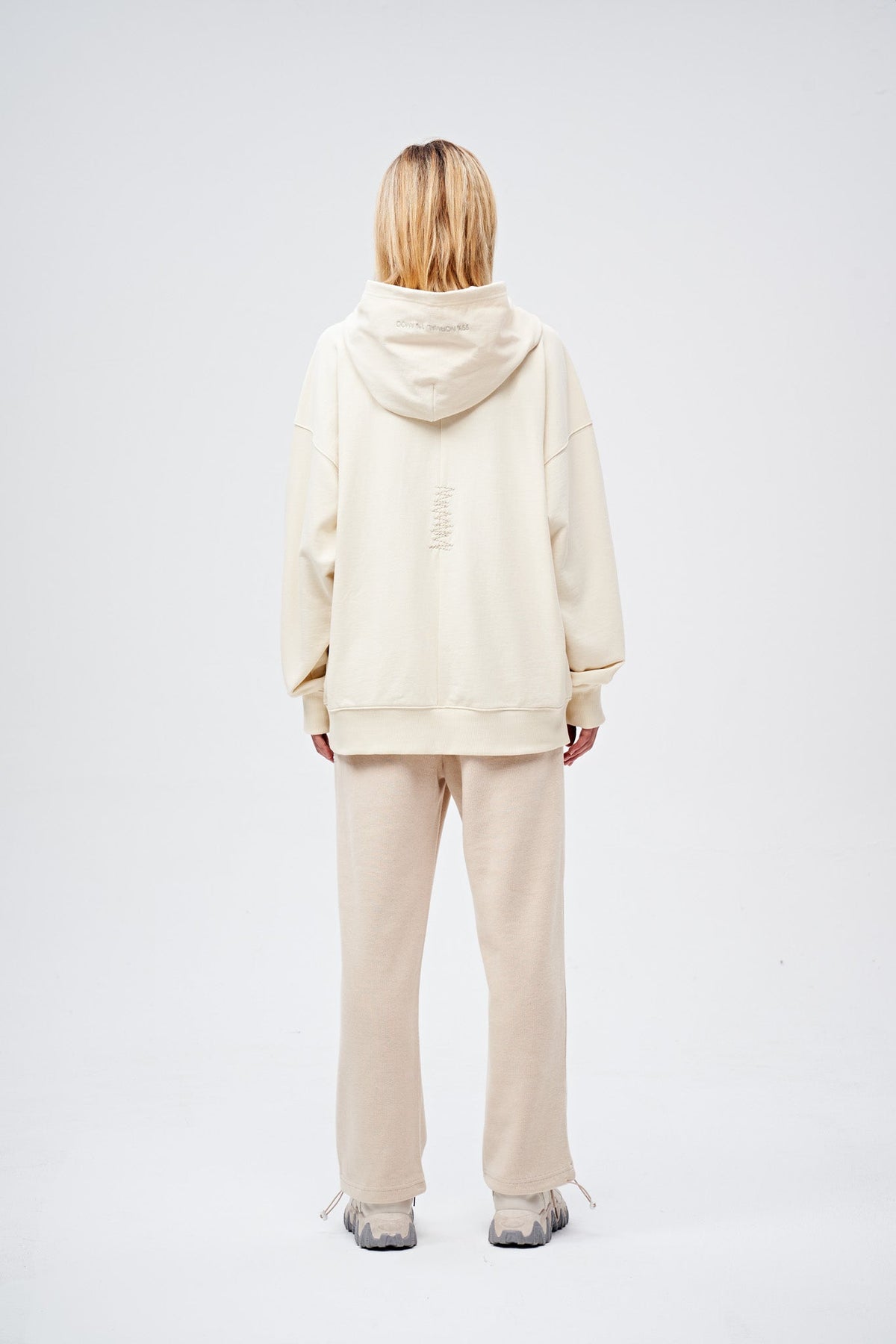 90s Vintage Two Seasons Hoodie Cream