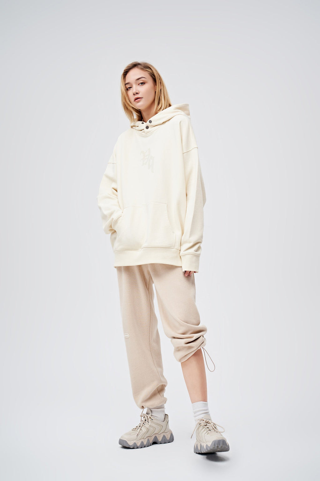 90s Vintage Two Seasons Hoodie Cream