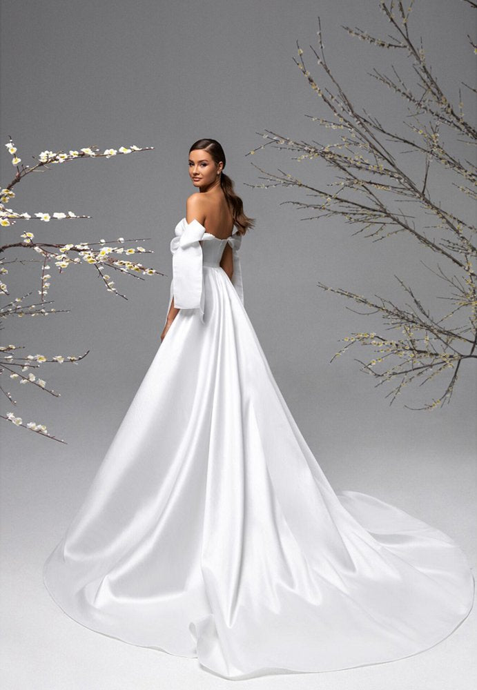 2-in-1 Mermaid Wedding Dress – Sweetheart Neckline, Thigh Slit & Detachable Satin Train, Custom Made