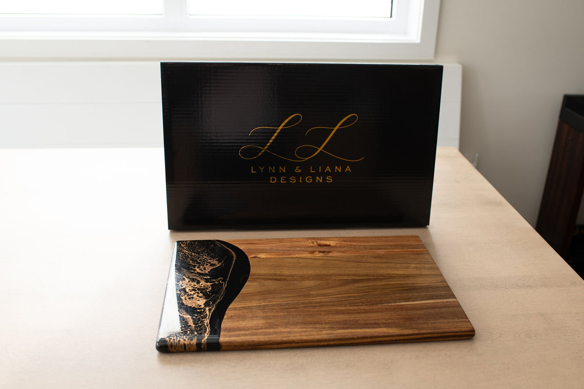Acacia Bread Boards