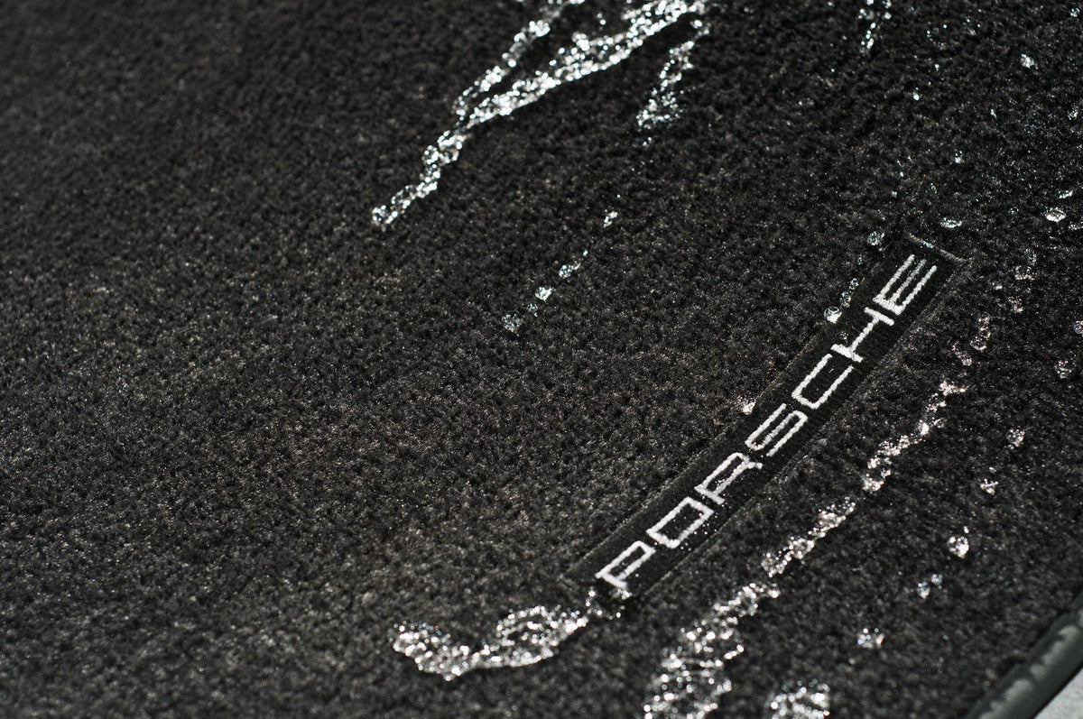 GYEON Q² Fabric Alcantara Coat