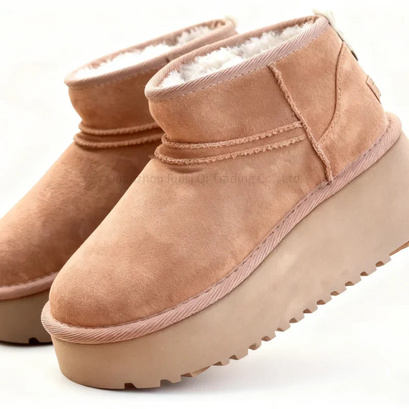 2026 Women’s Classic Winter Snow Boots – Warm Sheepskin Lining, Non-Slip Rubber Sole, Flat Outdoor Comfort