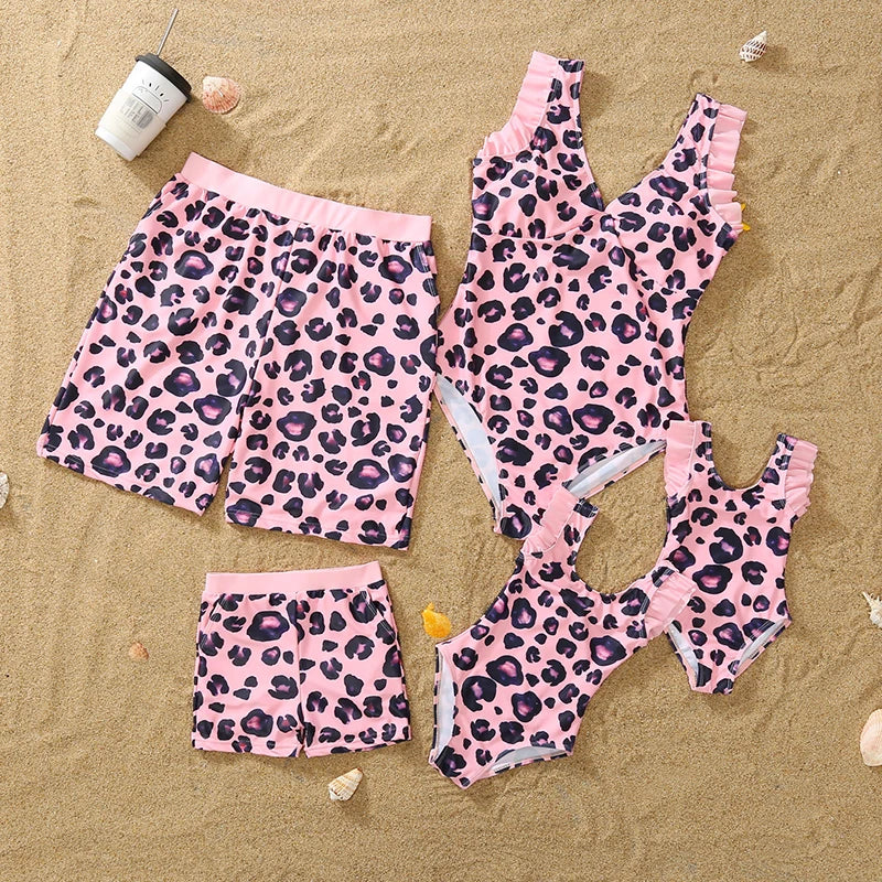 Family Matching Floral Swimwear – Mommy & Me Swimsuits and Men’s Boy Swim Trunks for Beach Holidays