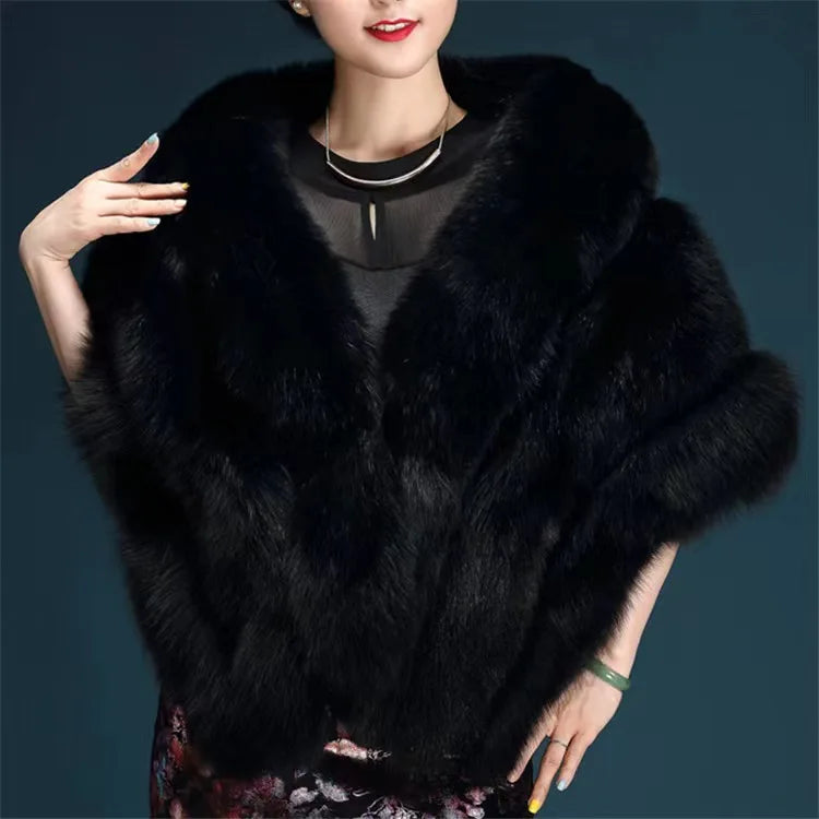 Elegant Faux Fox Fur Cape for Women – Luxury White Shawl & Fashion Poncho for Parties