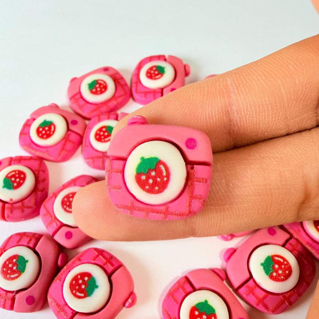 Strawberry Camera Charms for DIY Crafts）