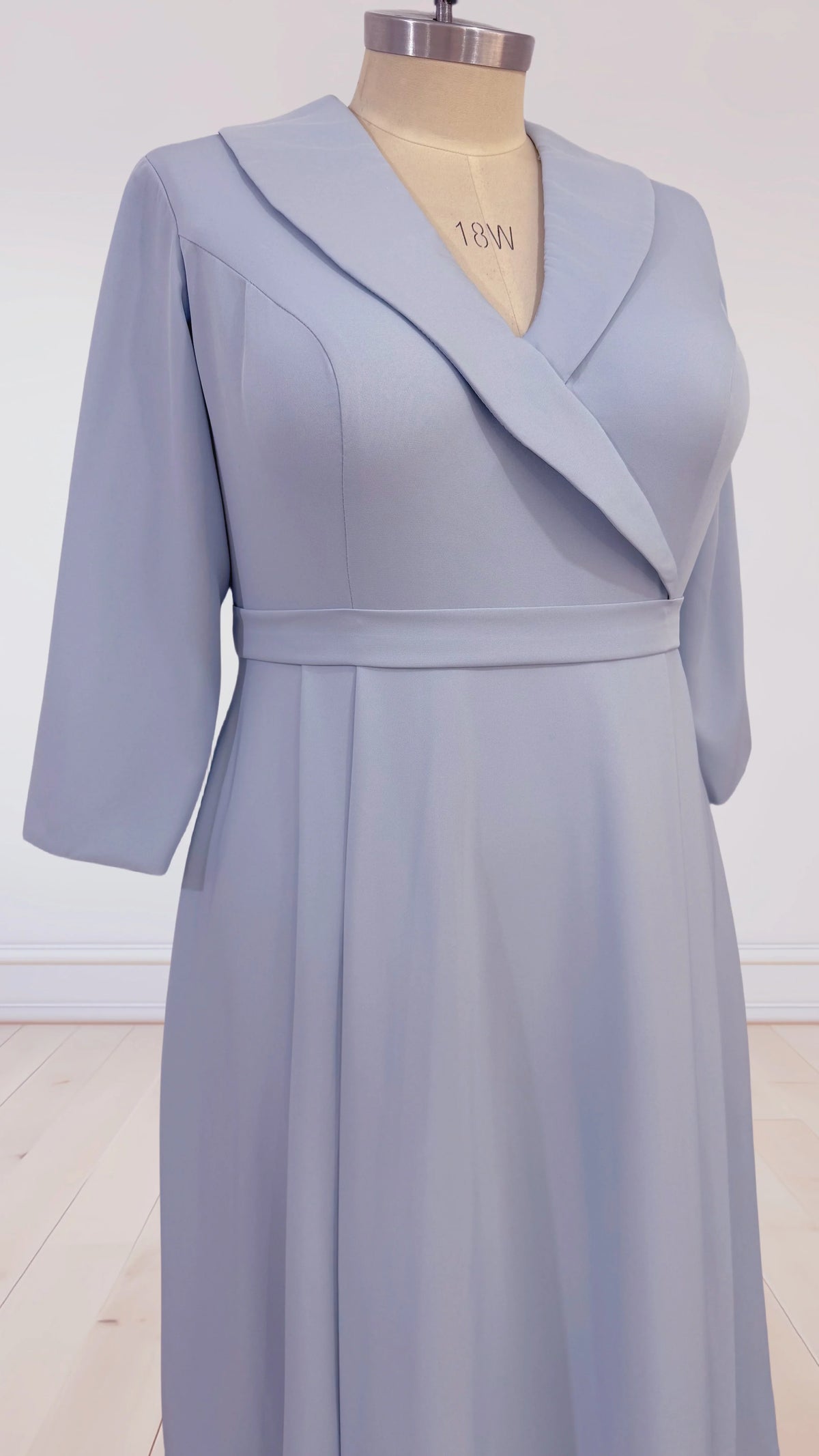 Elegant A-Line Satin Mother of the Bride Dress – Tea Length with 3/4 Sleeves | 2025 Wedding Guest Look