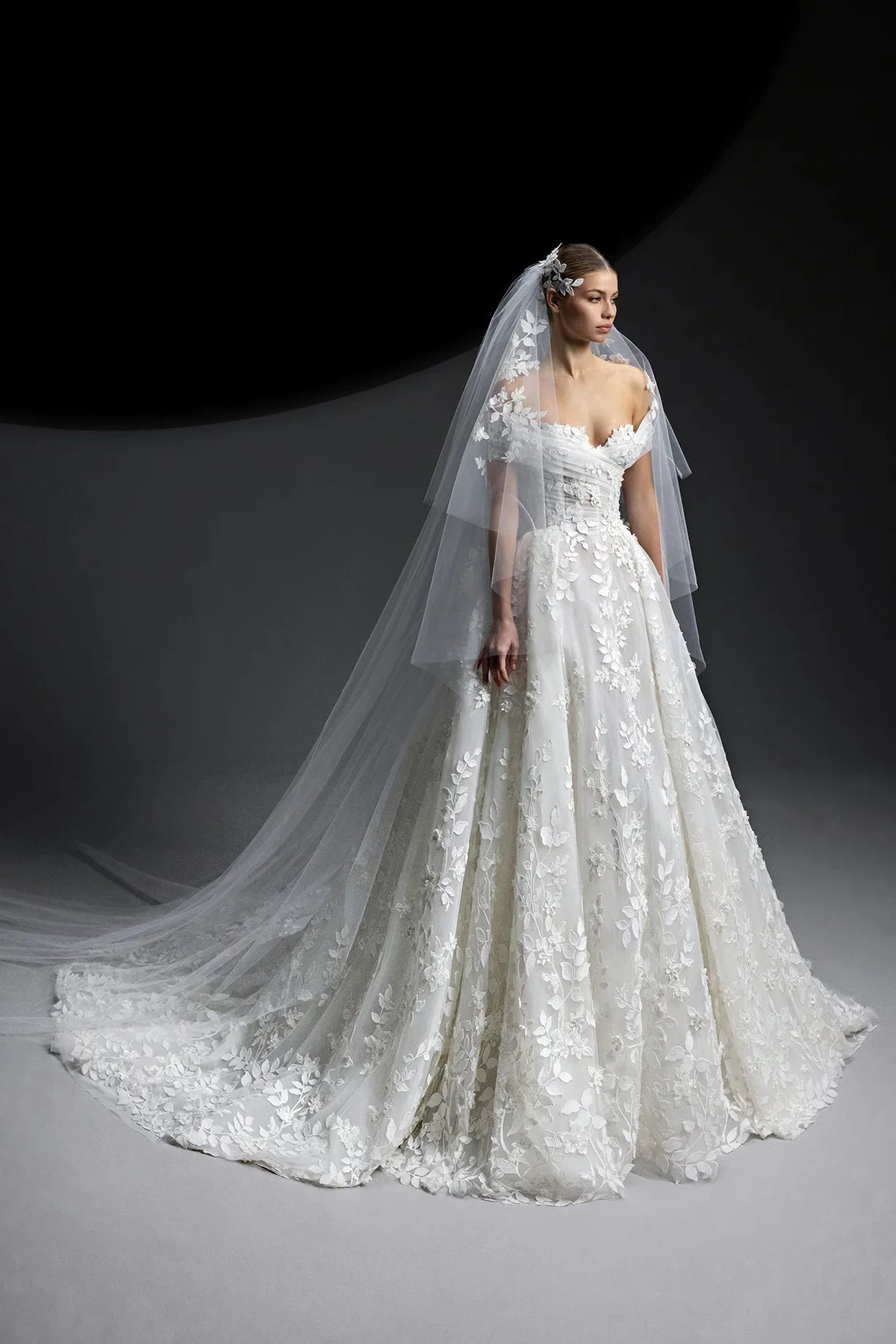 Vintage Lace Ball Gown Wedding Dress – Elegant Corset Design, Custom Made