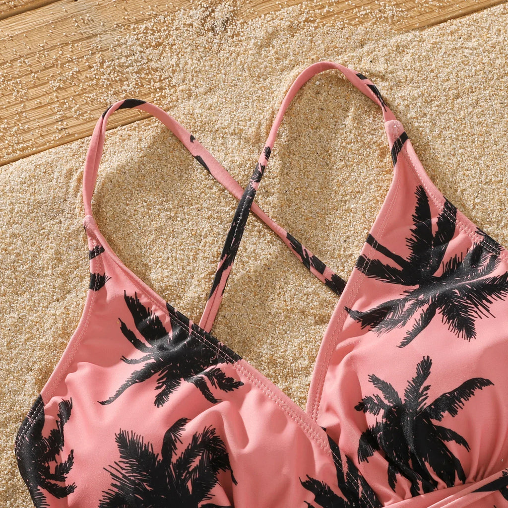 Family Matching Coconut Tree Print Swimwear – Pink Swim Trunks & Spaghetti Strap One-Piece Swimsuit