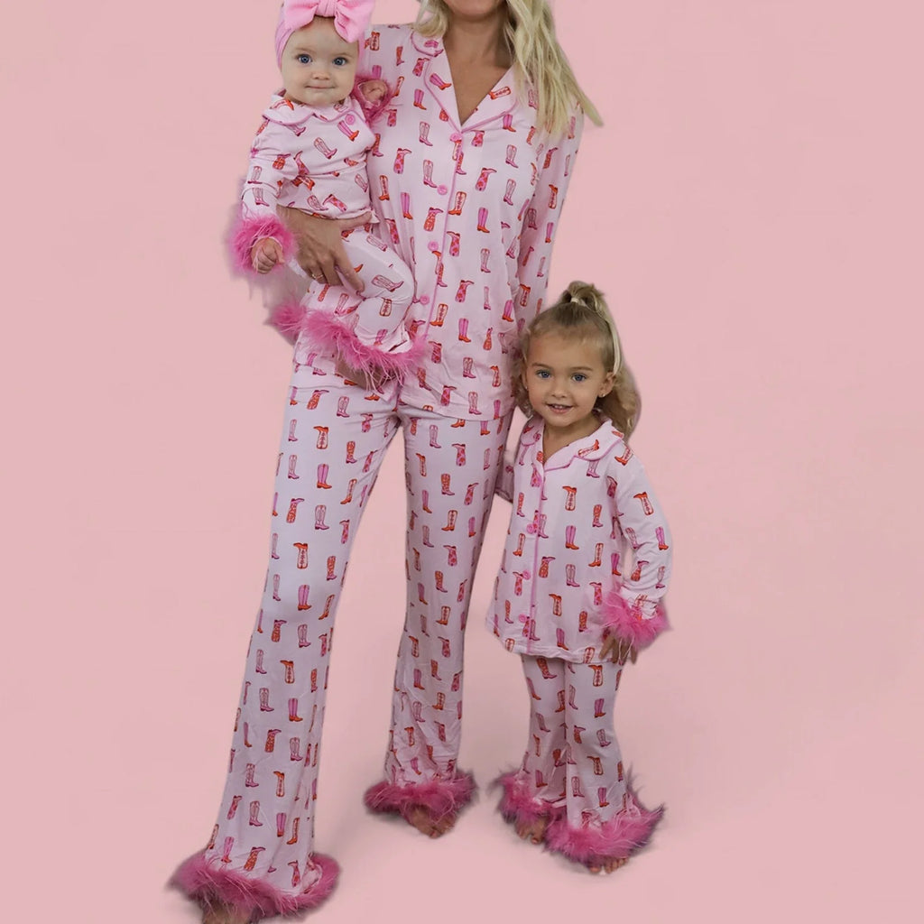 Christmas Mom and Me Matching Cowgirl Pajamas Set – Boot Print Long Sleeve Top & Pants Family Loungewear