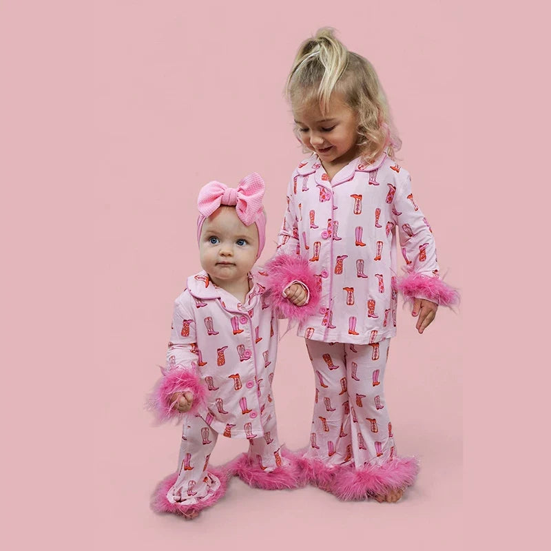 Christmas Mom and Me Matching Cowgirl Pajamas Set – Boot Print Long Sleeve Top & Pants Family Loungewear