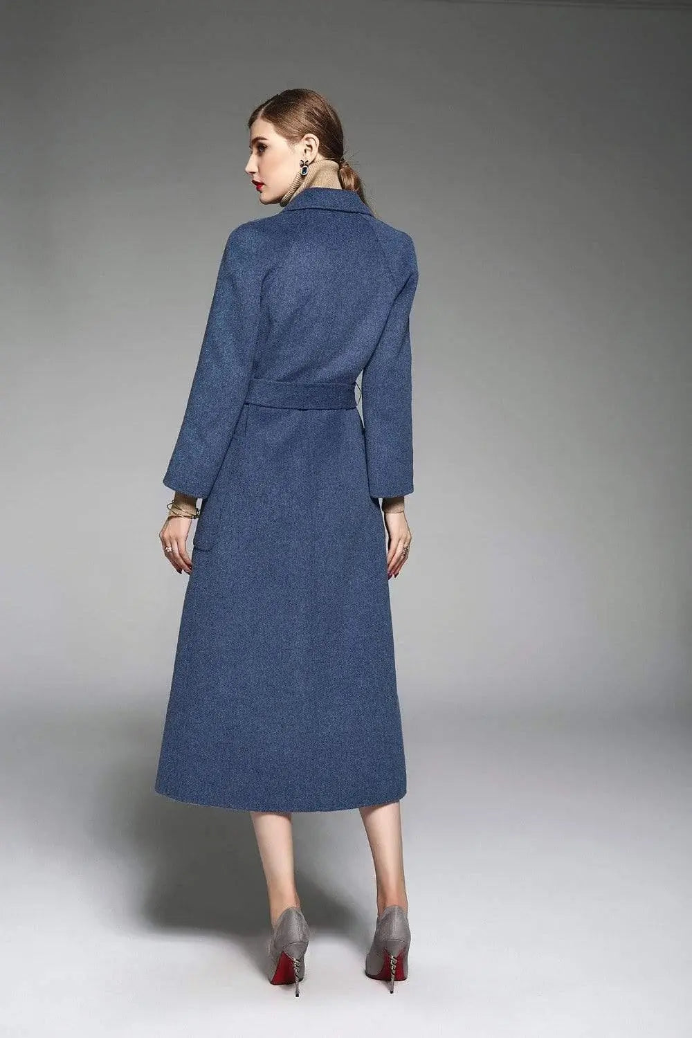 100% Wool Coat for Elegant Women