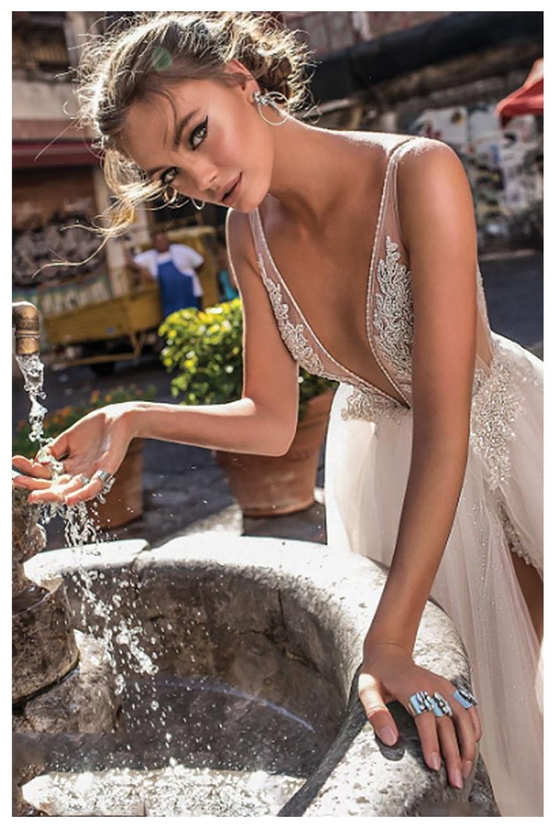Sexy Backless Lace Beach Wedding Dress – Elegant & Lightweight, Custom Made