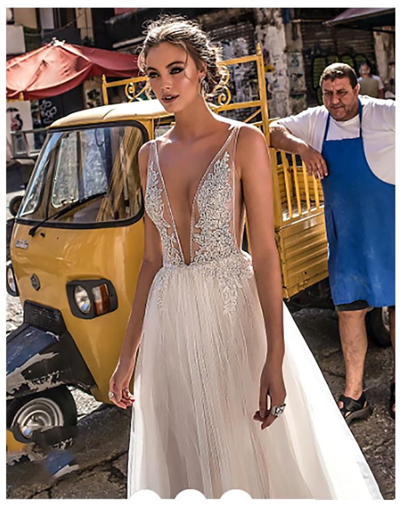 Sexy Backless Lace Beach Wedding Dress – Elegant & Lightweight, Custom Made